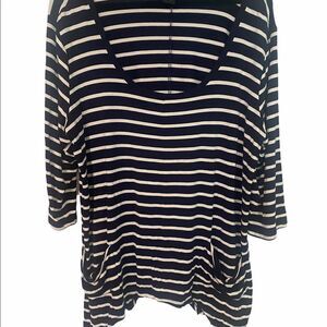 GRACE ELEMENTS Woman  Striped Top 3X  Black & White •Shark Bite Top • Pockets